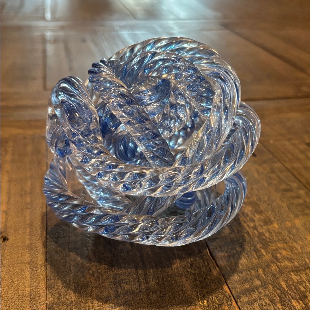 HAND BLOWN ART GLASS TABLETOP DECORATION. BUNDLE2SAVE APROX 4”x4”